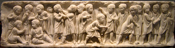 043. Bas-relief dun tombeau enfants jouant .jpg